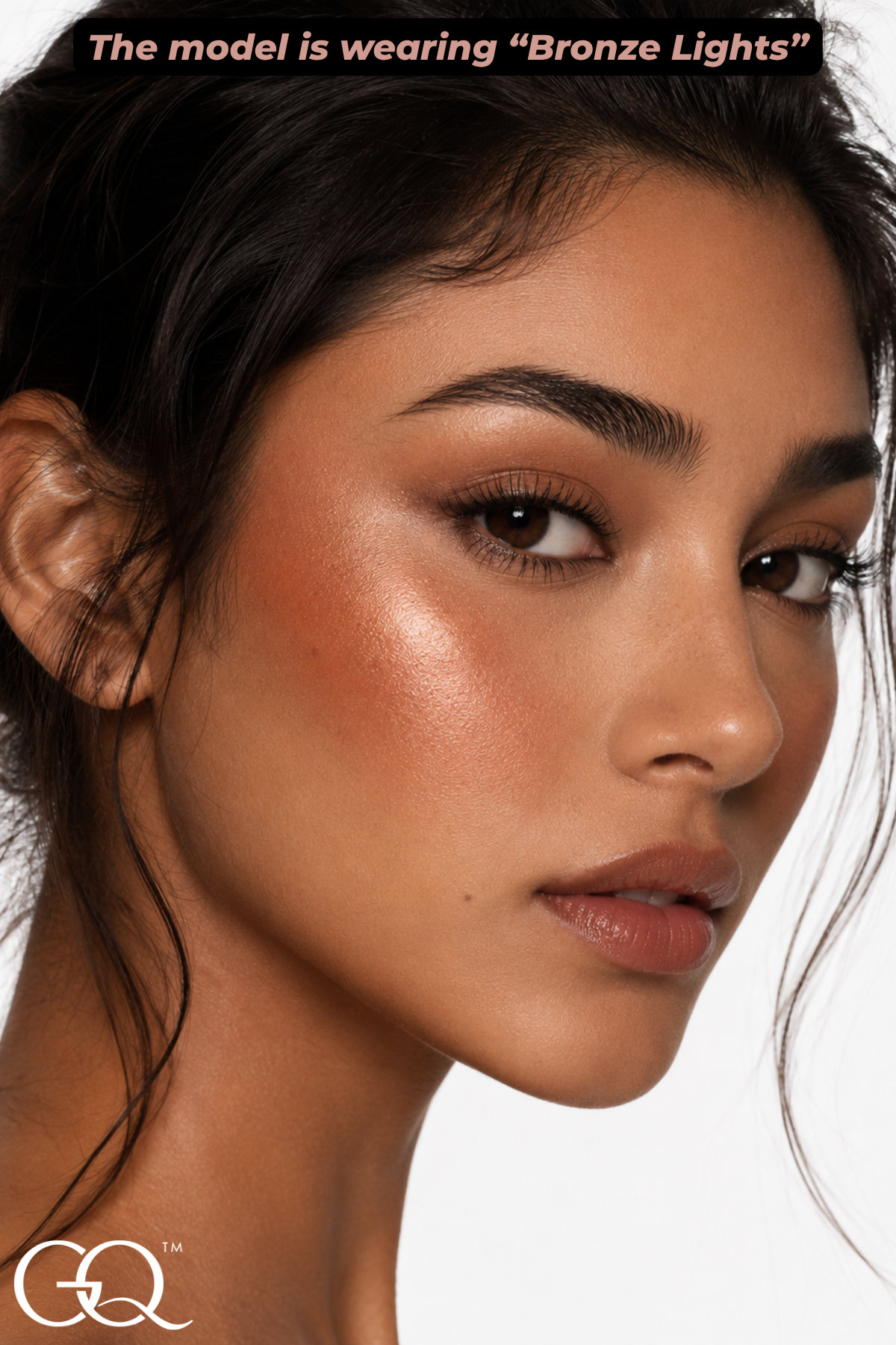 Experience the artistry of GLOWNIQUE with the Highlighter Stick, a creamy formula that delivers ethereal luminosity and elevates your beauty ritual.