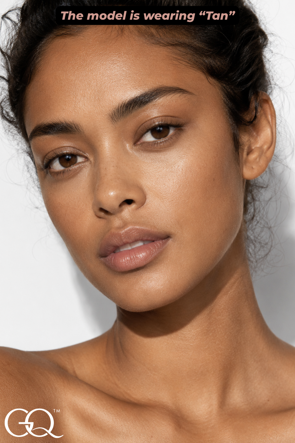 Experience the artistry of GLOWNIQUE Tinted Moisturizer, a luxurious blend of nourishing ingredients that enhances your natural radiance for a luminous complexion.