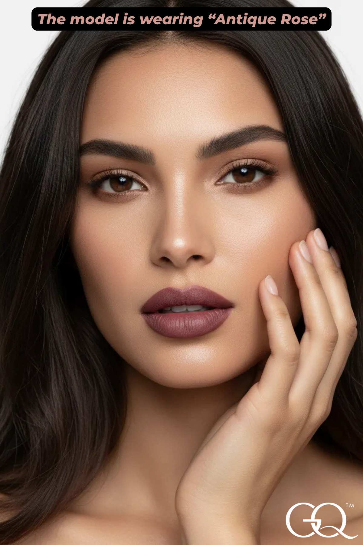 Indulge in the luxurious GLOWNIQUE Lip Liner in Antique Rose, crafted for precision with a creamy vegan formula that enhances your beauty effortlessly.