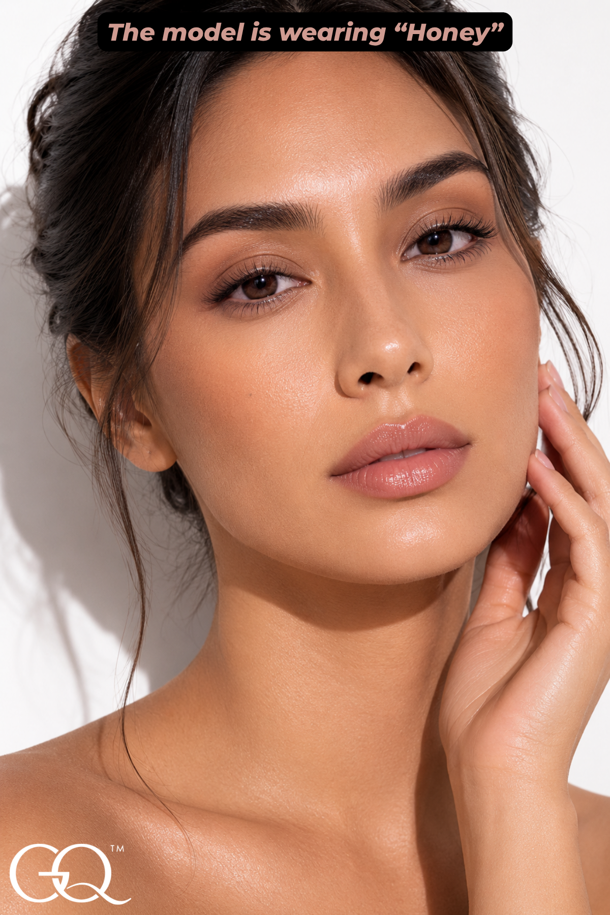 Experience the artistry of GLOWNIQUE's Creme Concealer Stick, a luxurious blend for flawless coverage that enhances your natural beauty with sophistication.