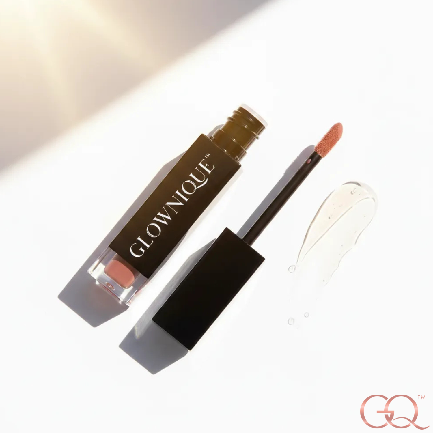 Indulge in GLOWNIQUE Cushy Lip Plumper, a luxurious blend of nourishing oils for irresistibly glamorous lips. Experience the art of beauty transformation.