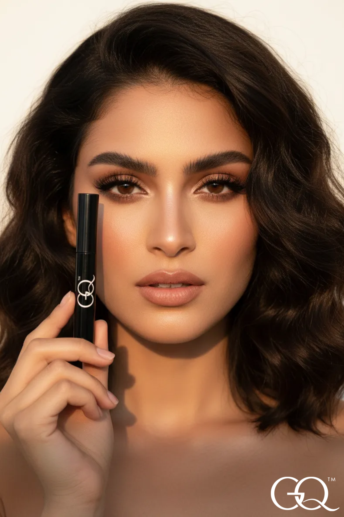 Indulge in GLOWNIQUE Black Orchid Mascara, a luxurious formulation that elevates your lashes with precision and allure, embodying timeless elegance and refined craftsmanship.