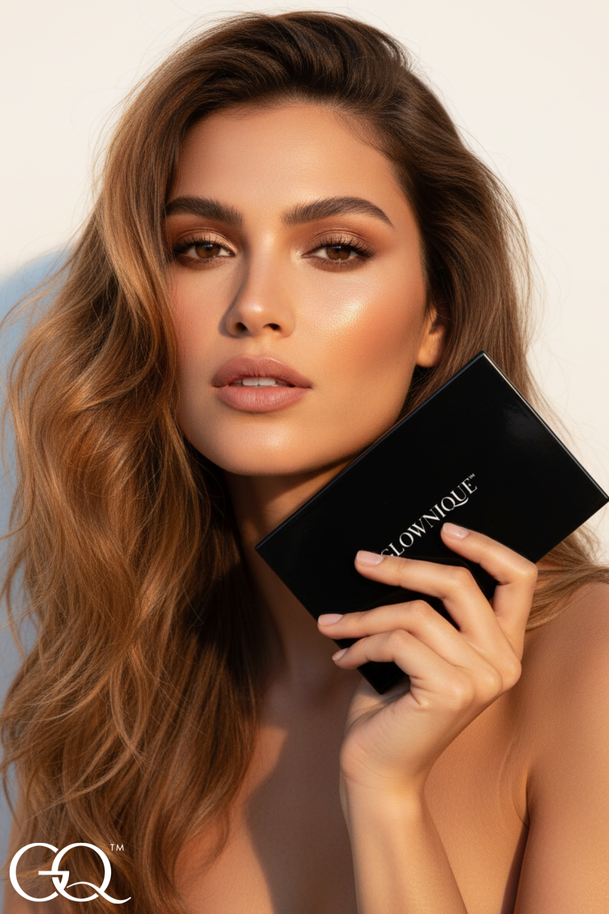 Elevate your beauty ritual with GLOWNIQUE's Ultimate Contour Palette, a luxurious blend of silky powders for radiant sculpting and effortless elegance.