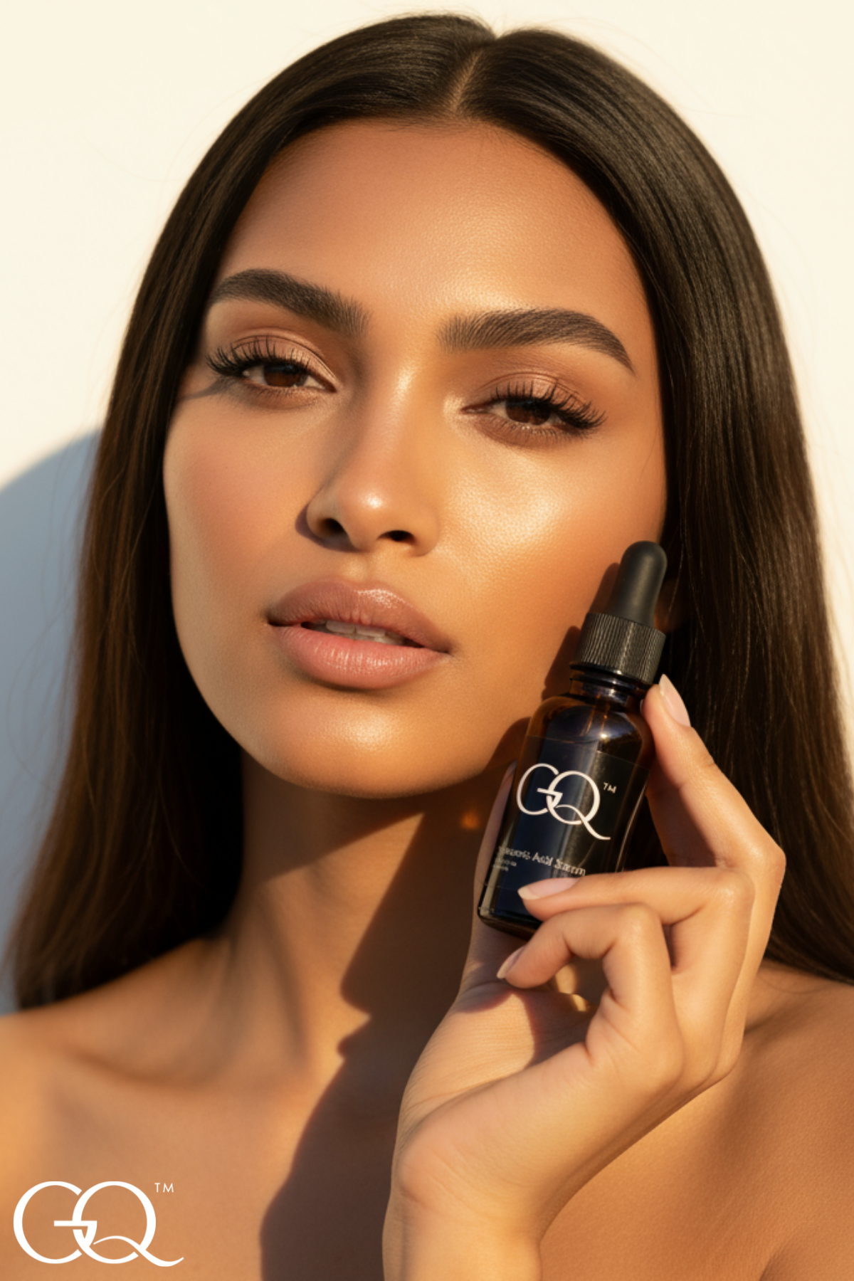 Experience the art of luxury with GLOWNIQUE Hyaluronic Acid Serum, a masterful blend of hydration and elegance for radiant, youthful skin.