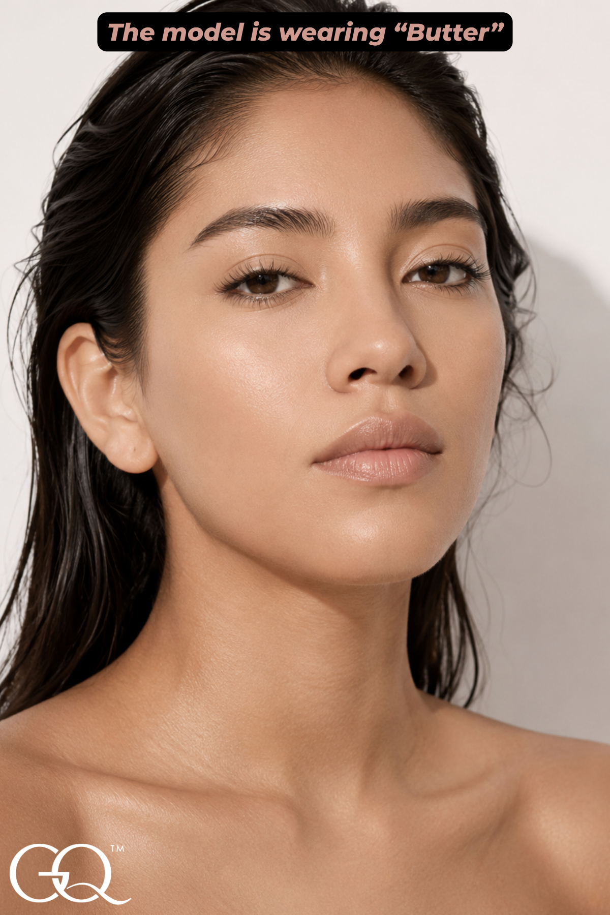 Elevate your beauty ritual with GLOWNIQUE's Creme Concealer Stick. Experience luxurious craftsmanship and a flawless finish for radiant, confident skin.