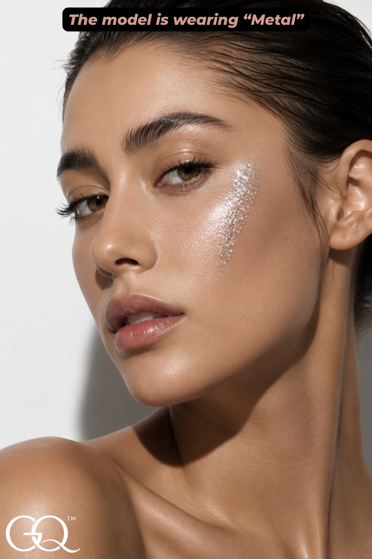 Experience the artistry of GLOWNIQUE Liquid Shimmer, a luxurious blend for radiant elegance. Elevate your beauty ritual with this exquisite, lightweight formula.