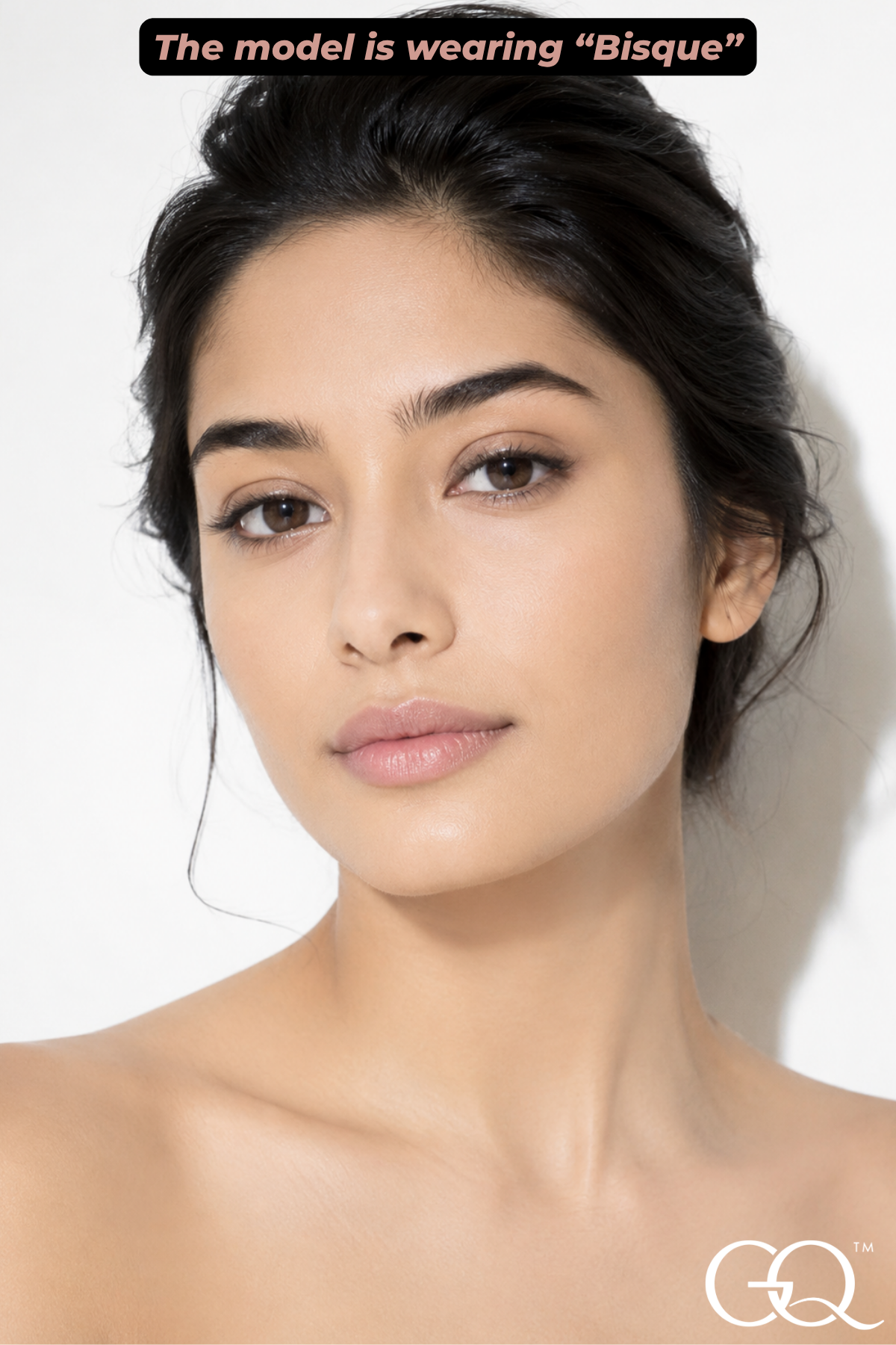 Experience the elegance of GLOWNIQUE's Dual Blend Powder Foundation, a luxurious formulation for all skin types that enhances your natural beauty with customizable coverage.