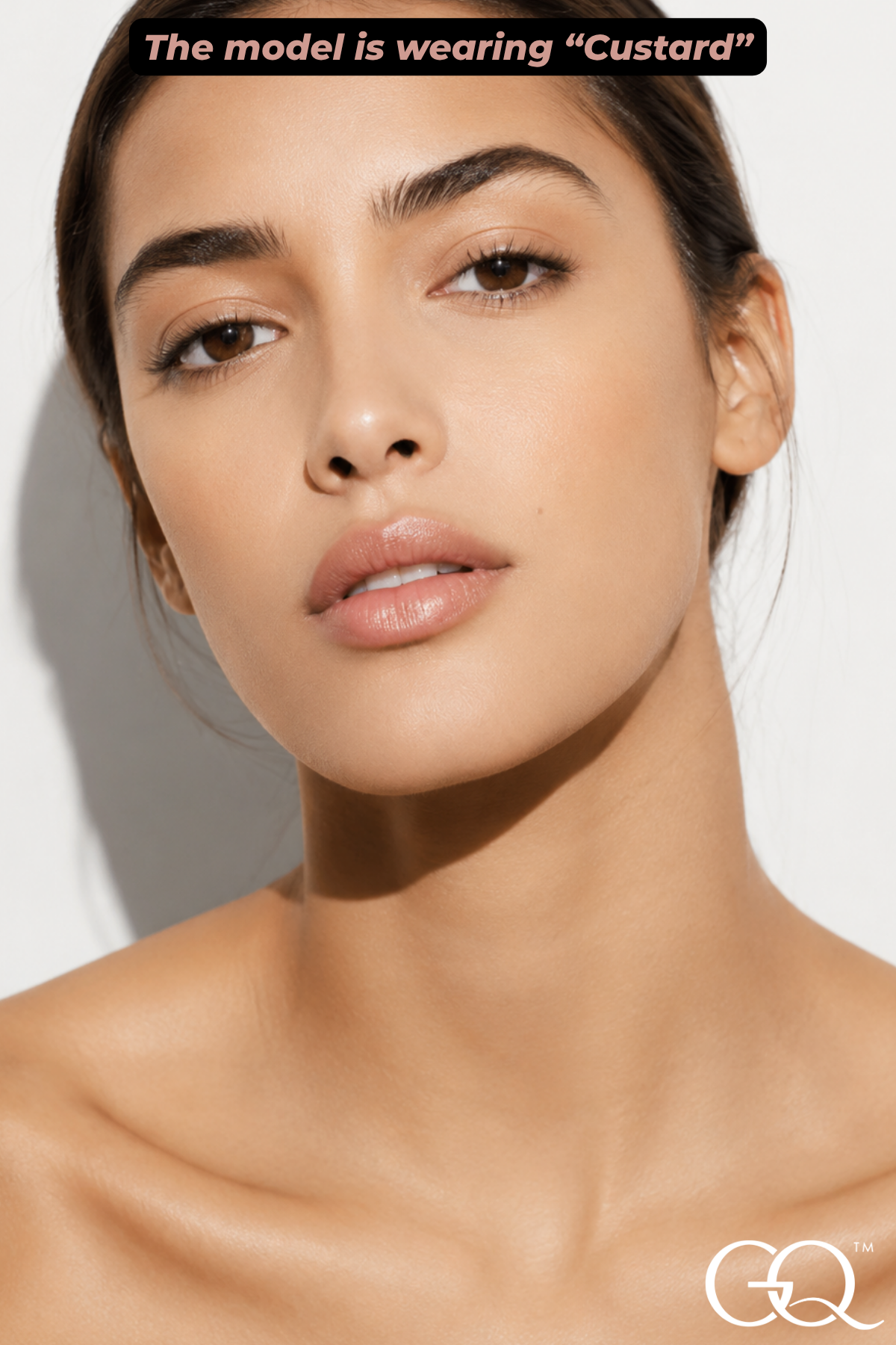Experience the luxury of GLOWNIQUE Concealing Cream, a masterful blend of creamy texture and buildable coverage for a flawless complexion. Indulge in elegance.