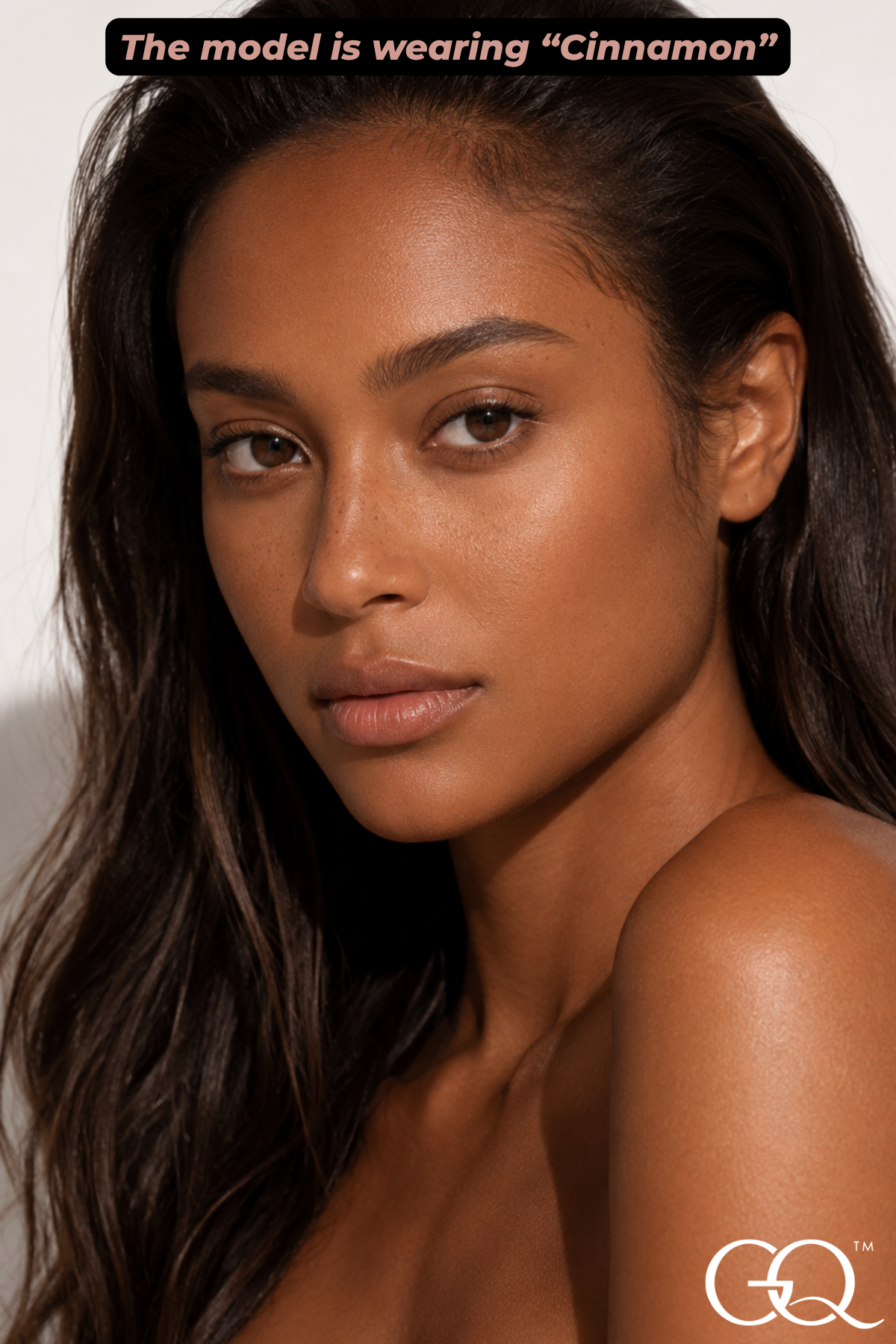 Experience the allure of GLOWNIQUE's Dual Blend Powder Foundation, a luxurious blend of silky powder for customizable coverage and radiant elegance.