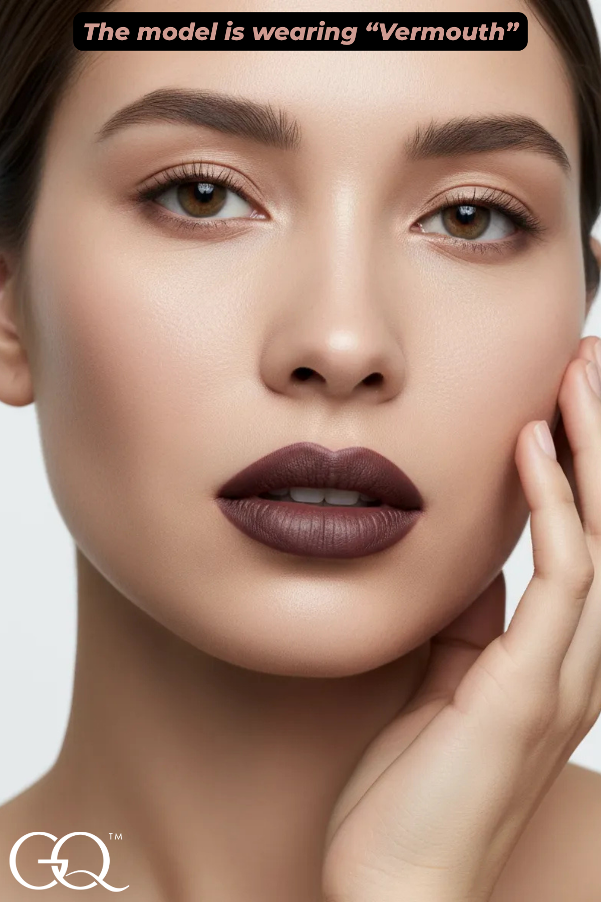 Experience the exquisite craftsmanship of GLOWNIQUE Lip Liner, a creamy formula that defines elegance and enhances your beauty ritual with luxurious precision.